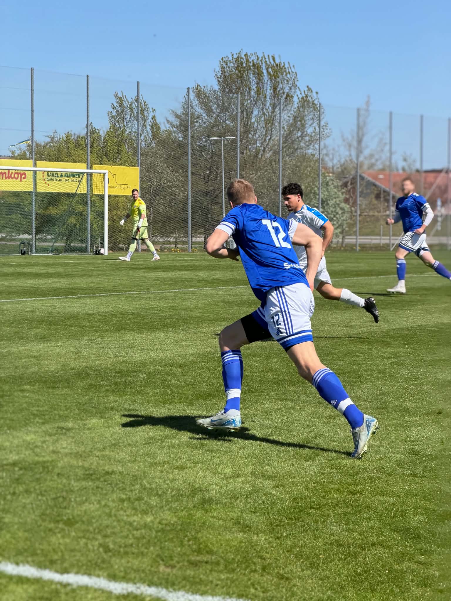 Derbyseger mot Holmeja IS